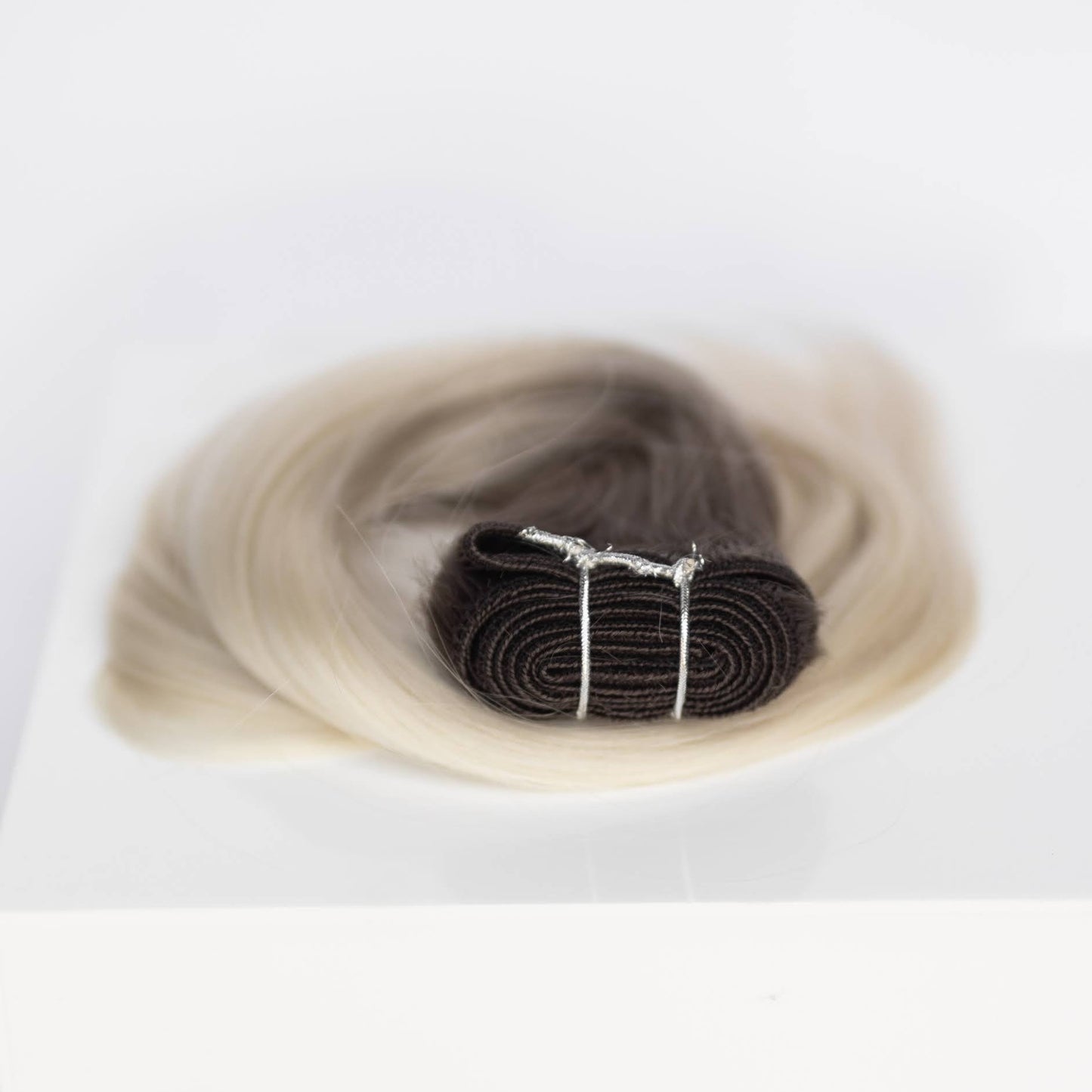 Machine-Tied Weft 22" 160g Single Donor Virgin - #T1CC/80 Smokey Blonde (aka Cool Mochachino Brown/White Blonde)