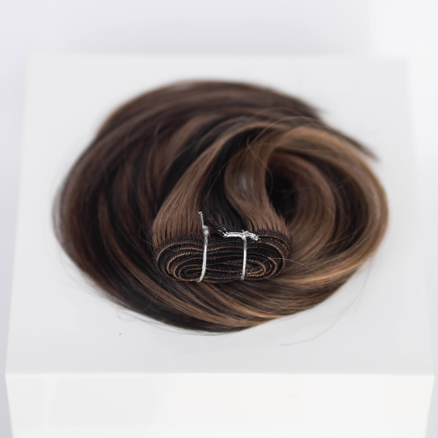 Machine-Tied Weft 16" 120g Professional Hair Extensions - #1B/2/6 Dark Chocolate Caramel (aka Piano Key Chocolate Drip)