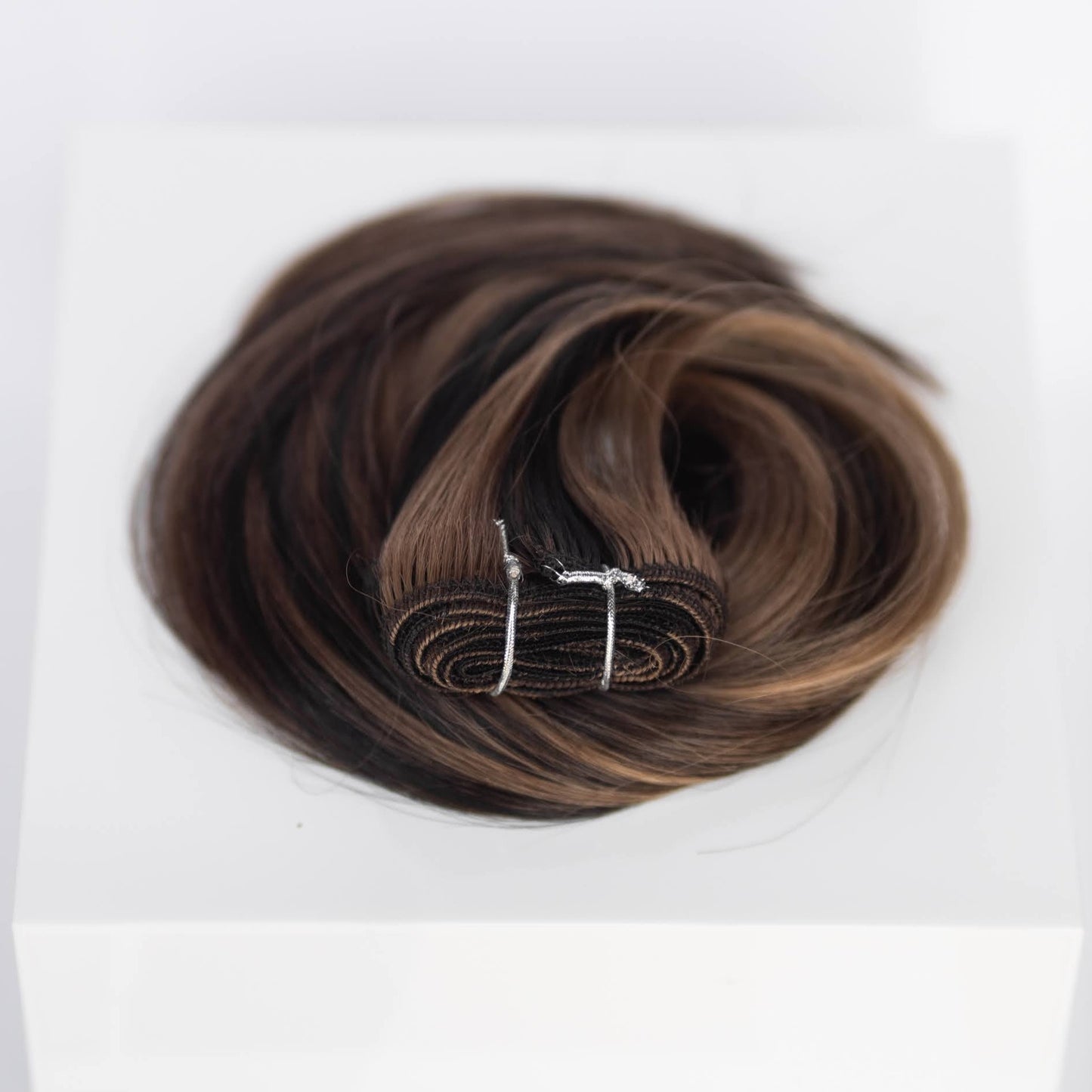 Machine-Tied Weft 22" 160g Single Donor Virgin - #1B/2/6 Dark Chocolate Caramel (aka Piano Key Chocolate Drip)