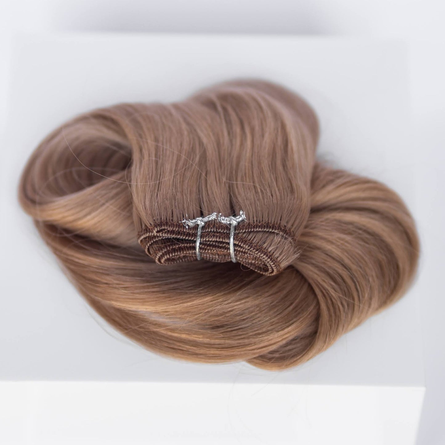 Machine-Tied Weft 22" 160g Single Donor Virgin - #18 Dirty Blonde