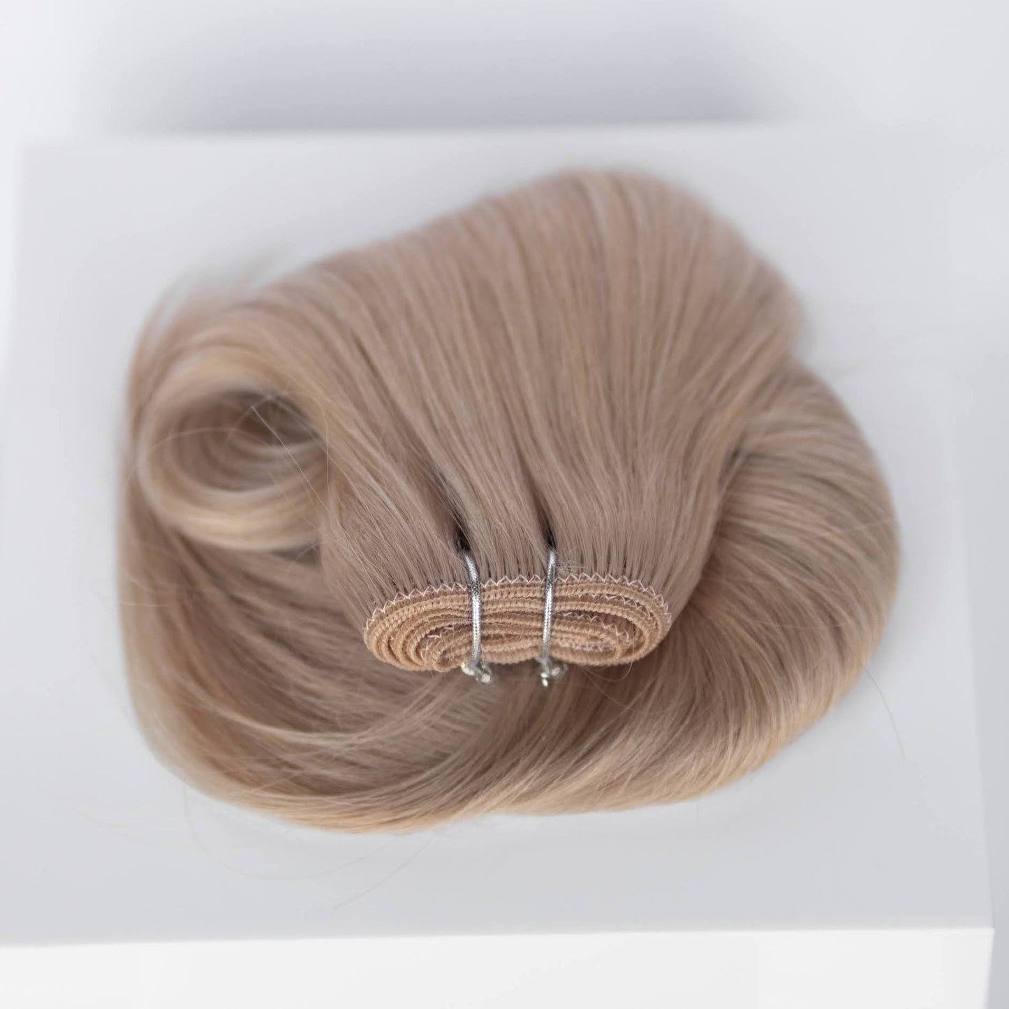 Machine-Tied Weft 28" 180g Professional Hair Extensions - #19 French Blonde (aka Desert Blonde)