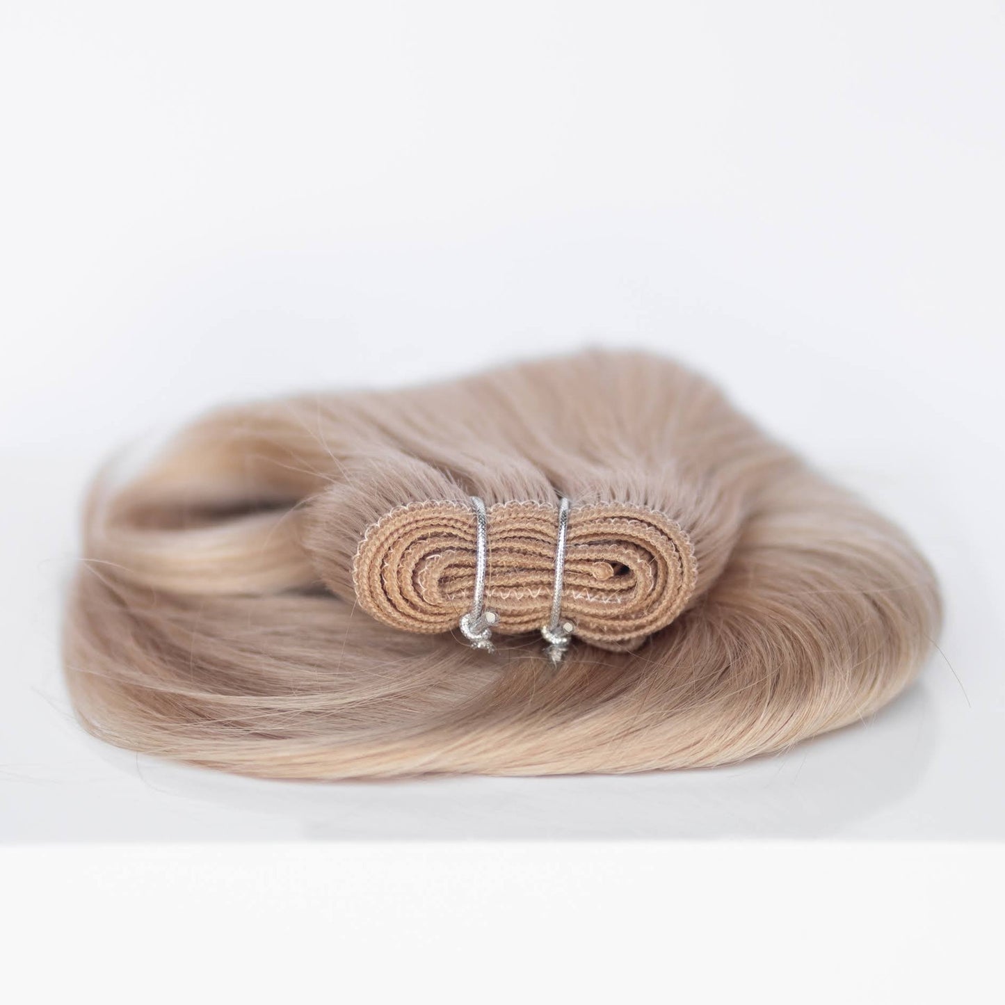 Machine-Tied Weft 24" 170g Single Donor Virgin - #19 French Blonde (aka Desert Blonde)