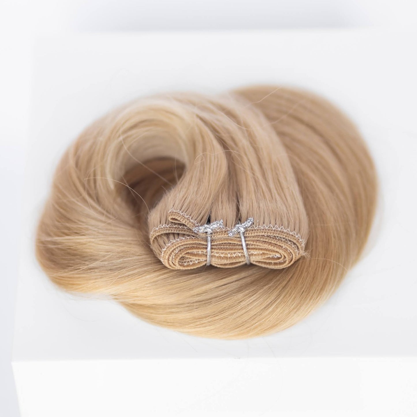 Machine-Tied Weft 18" 130g Single Donor Virgin - #17 Chardonay Blonde (aka Dirty Ash Blonde)