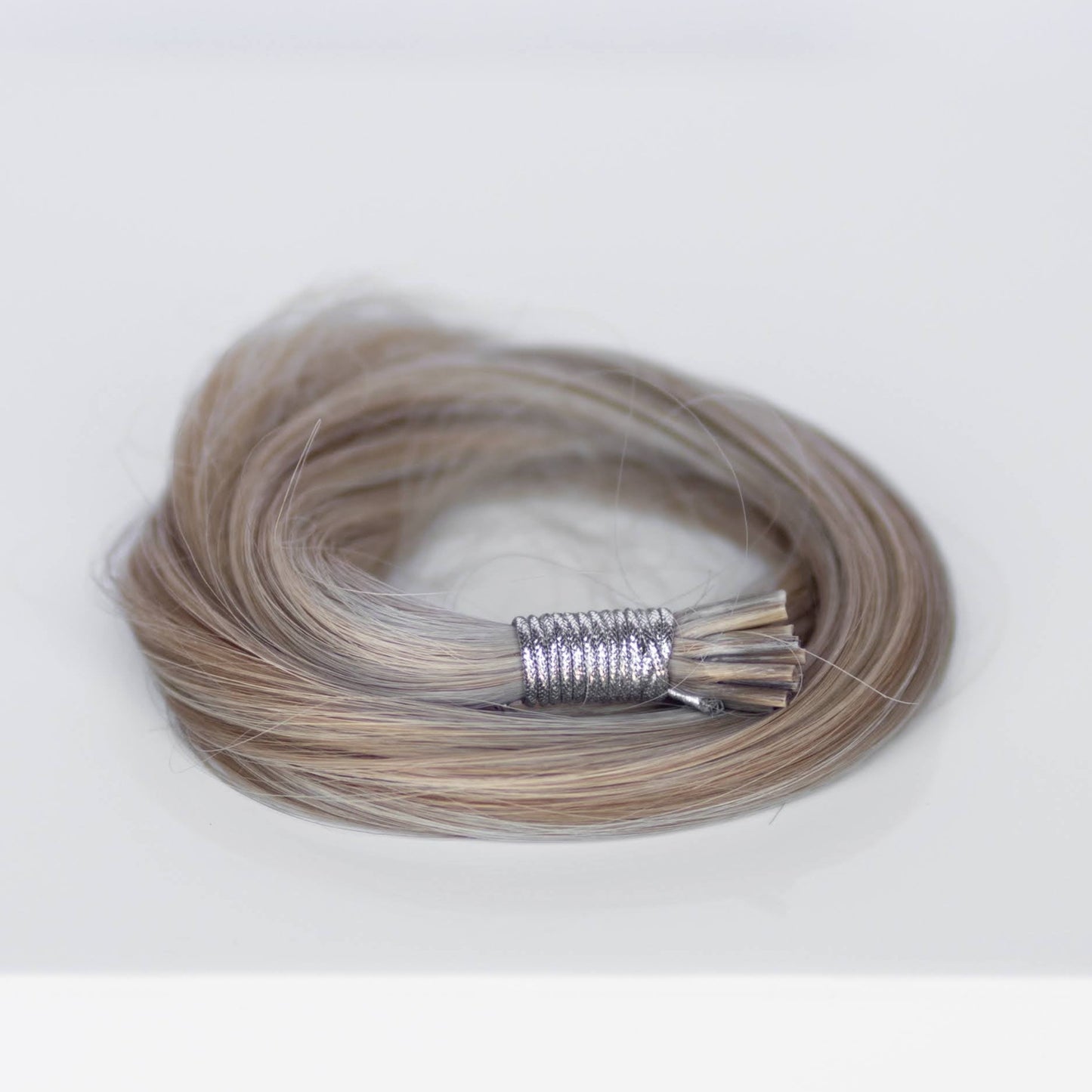 I-Tip 16" 25g Professional Hair Extensions -  #80/18/46 Summer Blonde (aka Piano Key White Truffle)