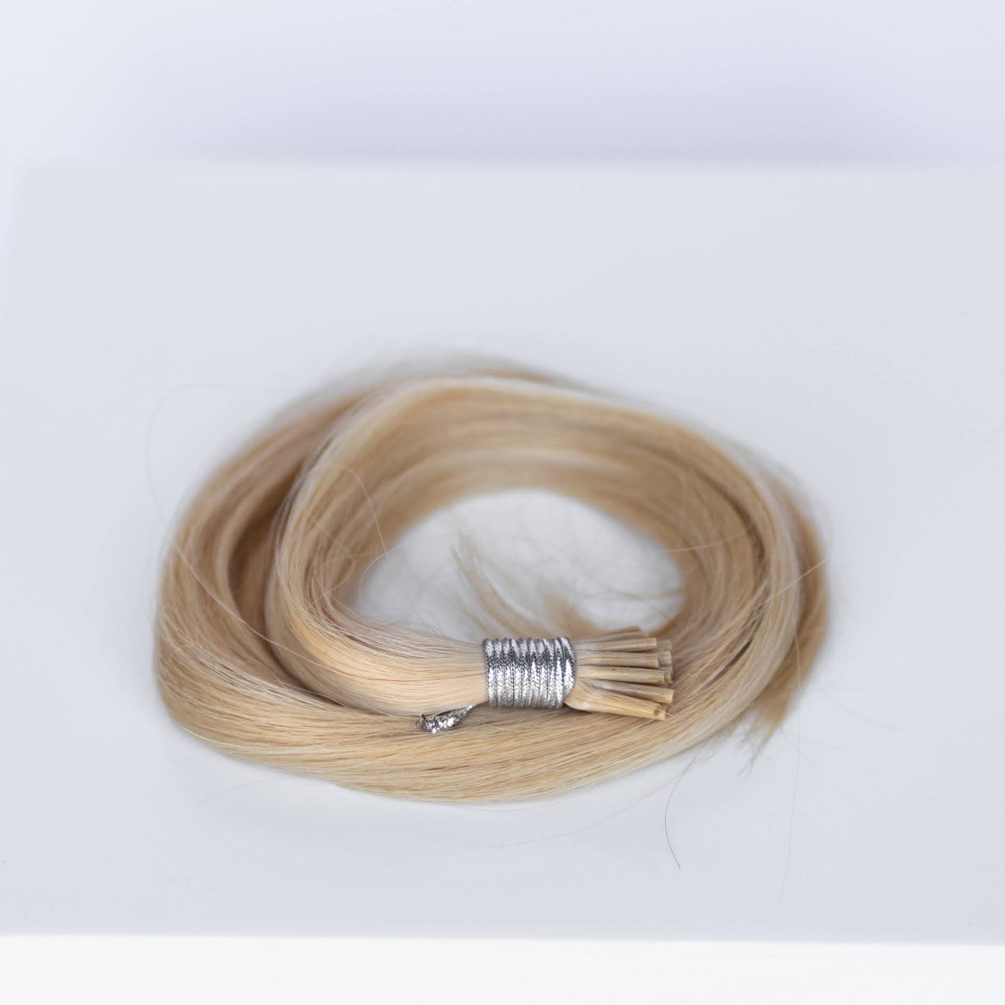 I-Tip 16" 25g Professional Hair Extensions - #17 Chardonay Blonde (aka Dirty Ash Blonde)