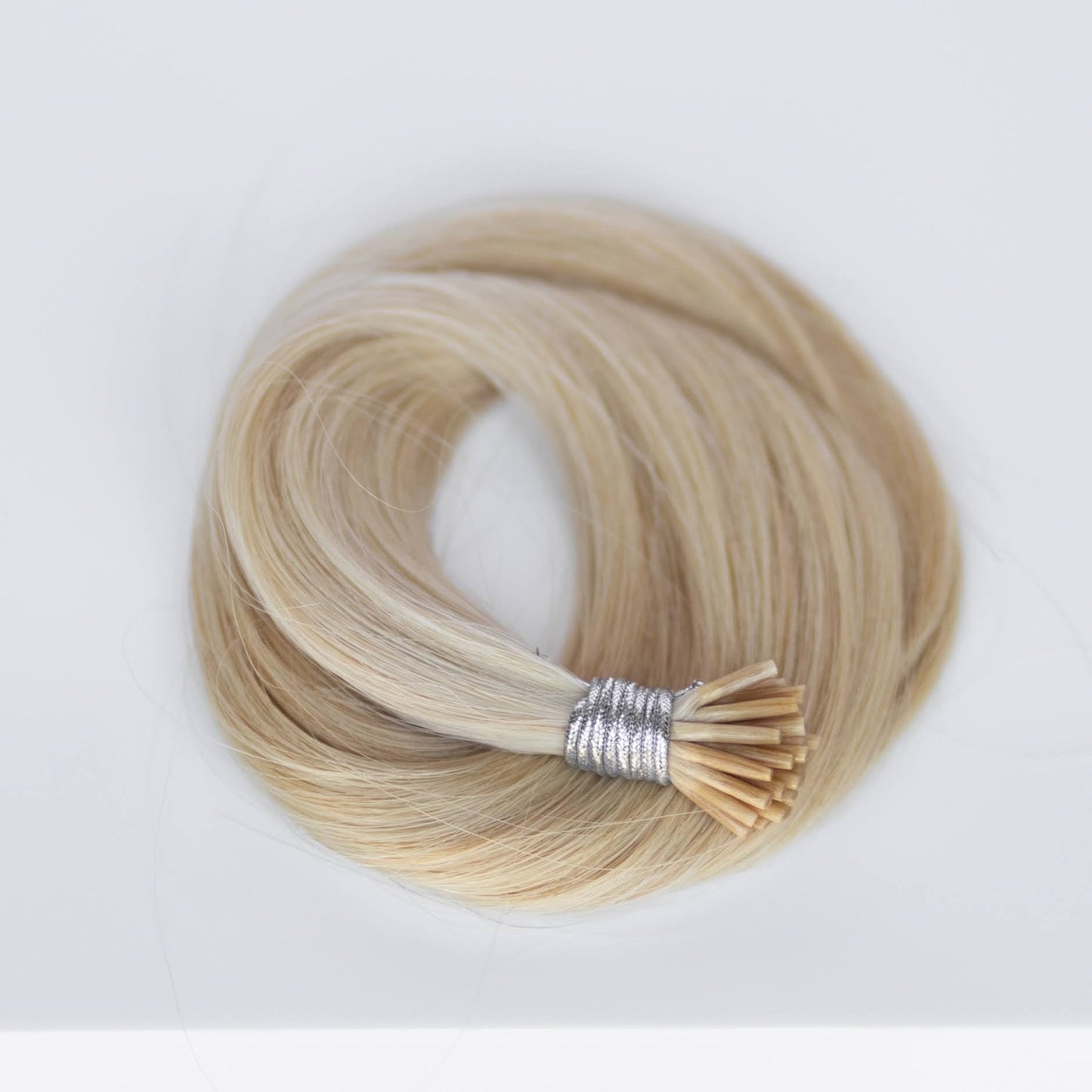 I-Tip 18" 25g Professional Hair Extensions - #22 Southern Belle Blonde (aka Light Ash Blonde)