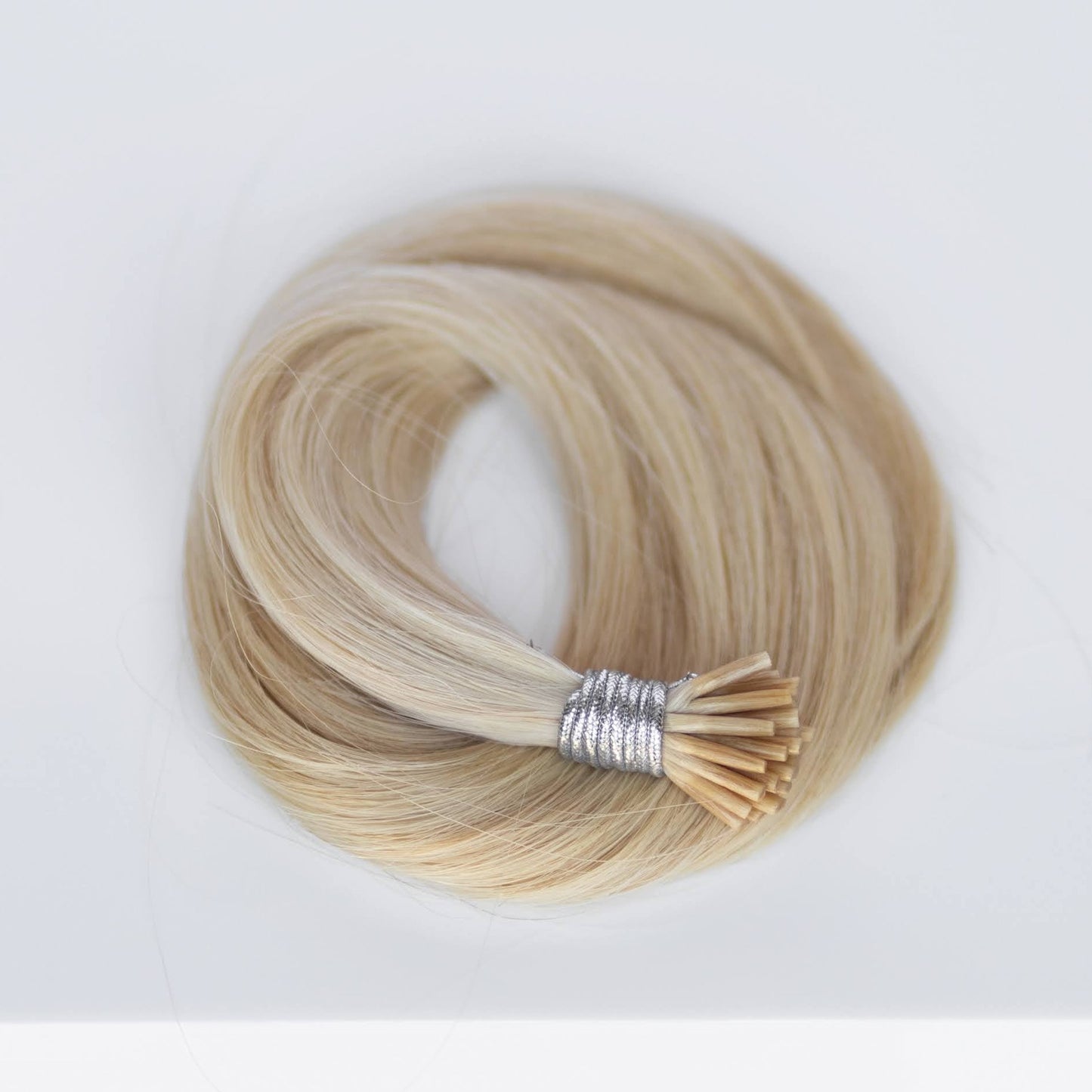 I-Tip 22" 25g Professional Hair Extensions - #22 Southern Belle Blonde (aka Light Ash Blonde)