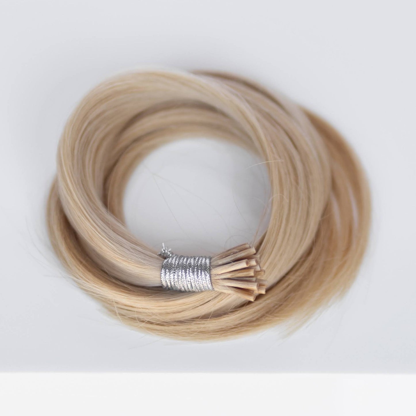 I-Tip 20" 25g Professional Hair Extensions - #16 Paris Blonde (aka Vanilla Blonde)