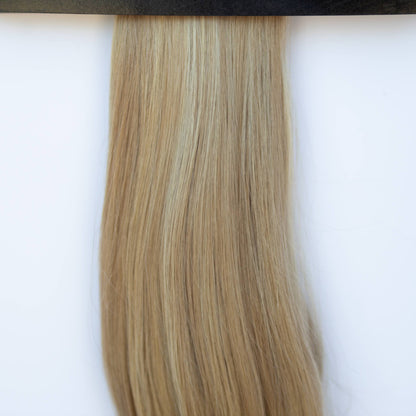 Machine-Tied Weft 28" 180g Single Donor Virgin - #6/18 Sea Salt & Caramel (aka Highlight Hot Toffee Blonde)