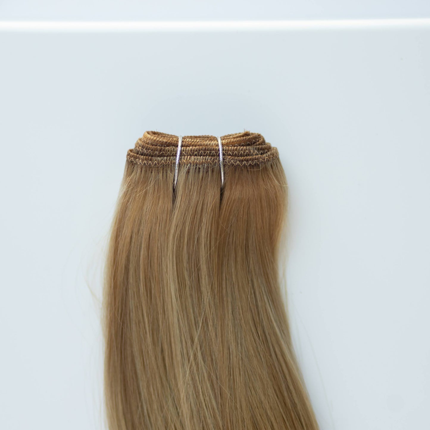 Machine-Tied Weft 28" 180g Single Donor Virgin - #6/18 Sea Salt & Caramel (aka Highlight Hot Toffee Blonde)