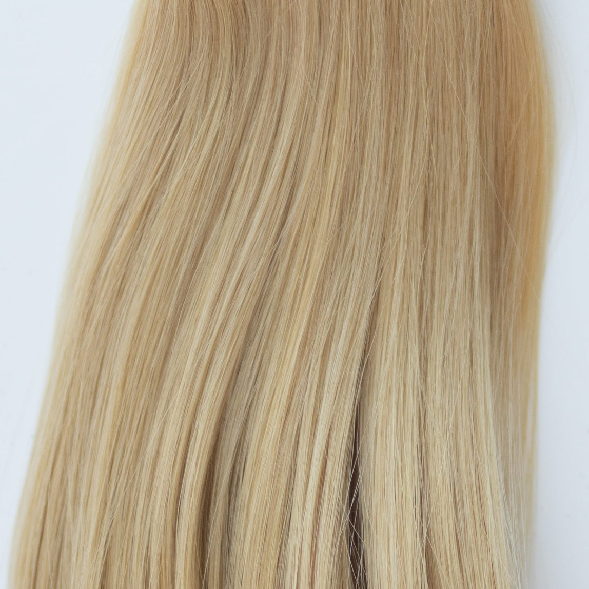 Machine-Tied Weft 22" 160g Pro Blend - #17 Chardonay Blonde (aka Dirty Ash Blonde)
