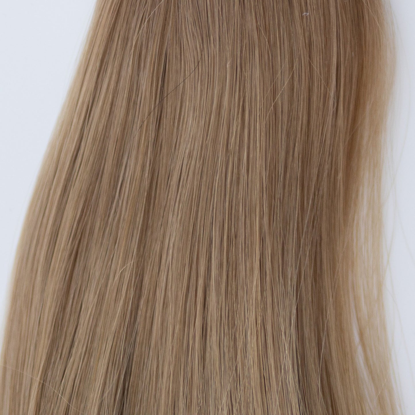 Genius (Micro) Weft 22" 88g Single Donor Virgin - #18 Dirty Blonde