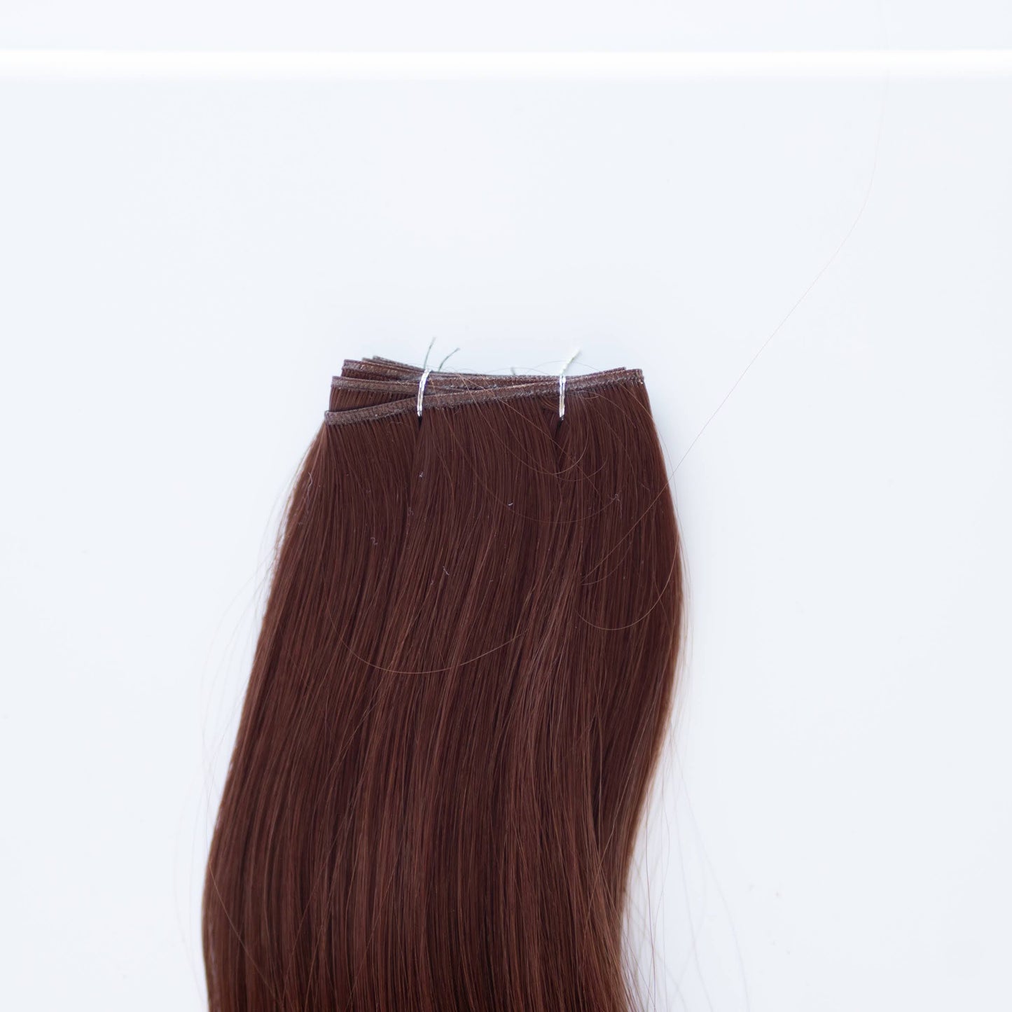 Genius (Micro) Weft 22" 88g Single Donor Virgin - #550 Rouge (aka Cinnamon Mocha)