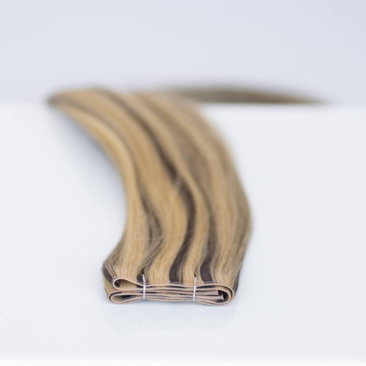 Butterfly Weft 20" 60g Pro Blend - #4/27 Chocolate Brulé (aka Chocolate Brown Highlight)