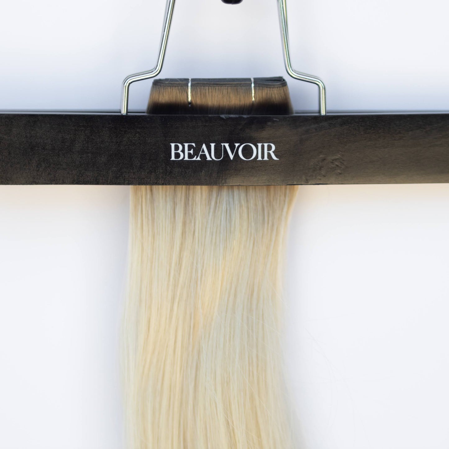 Butterfly Weft 20" 60g Pro Blend - #T1CC/80 Smokey Blonde (aka Cool Mochachino)