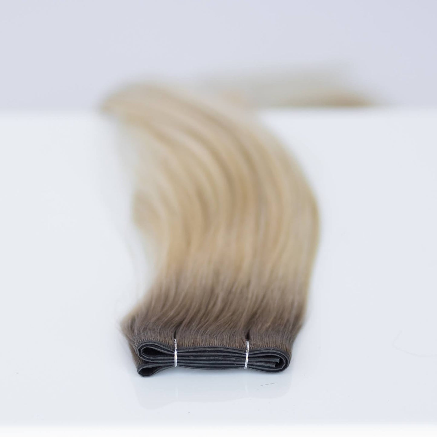 Butterfly Weft 20" 60g Pro Blend - #T1CC/80 Smokey Blonde (aka Cool Mochachino)