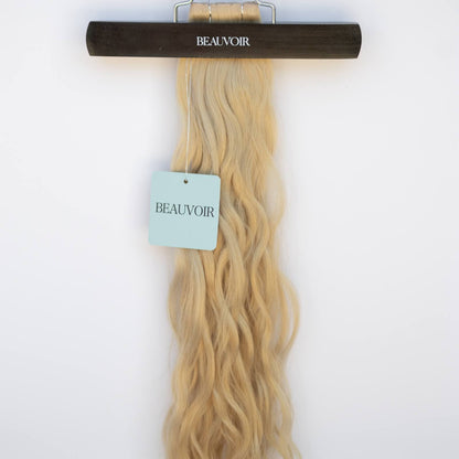 Butterfly Weft 20" 60g - WAVE TEXTURE - Pro Blend - #16 Paris Blonde (aka Vanilla Blonde)