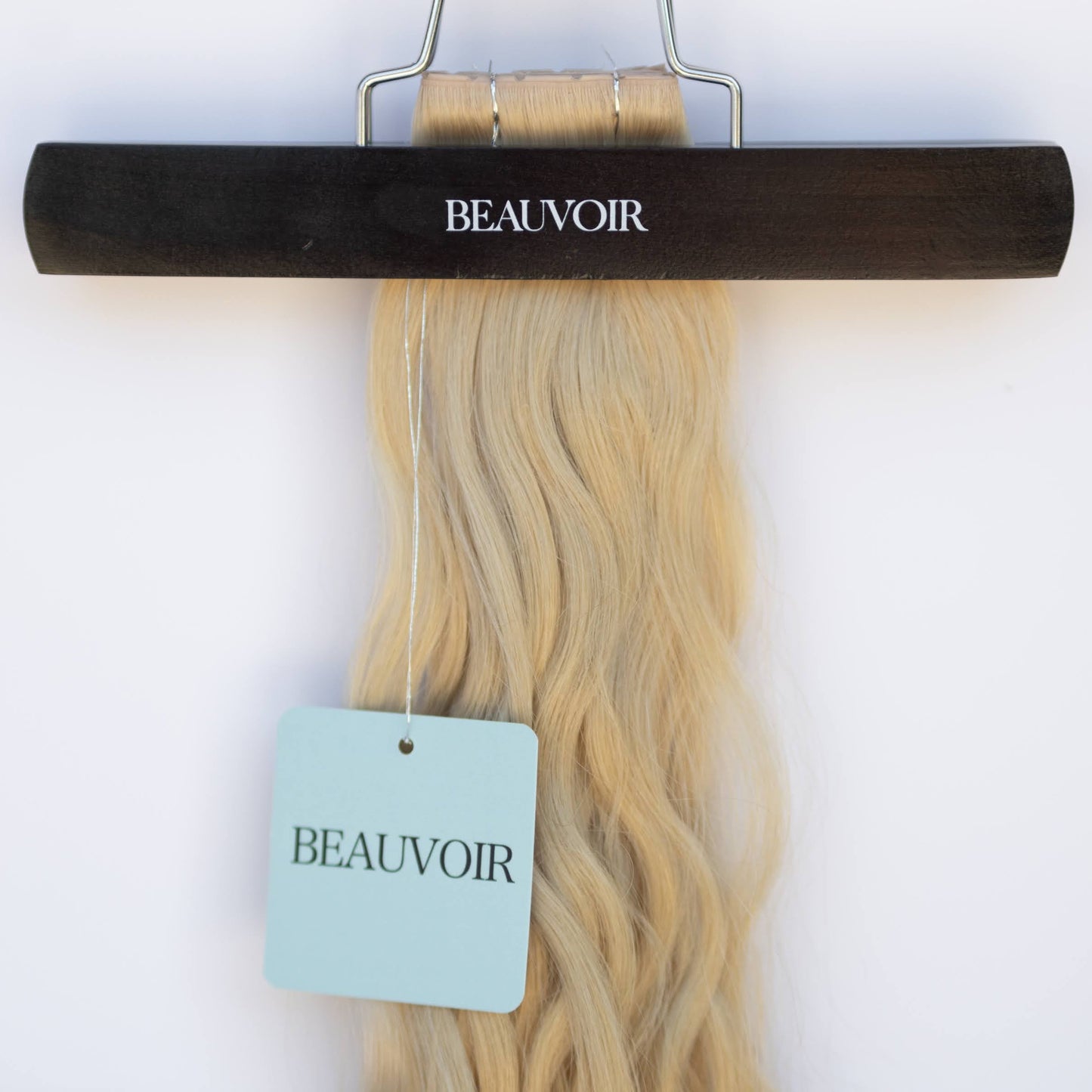 Butterfly Weft 20" 60g - WAVE TEXTURE - Pro Blend - #16 Paris Blonde (aka Vanilla Blonde)